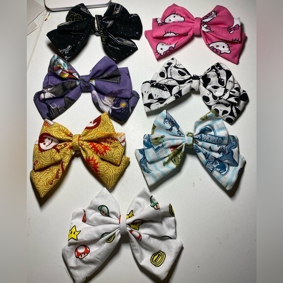 Hello Kitty Bow - Picture 8 of 8